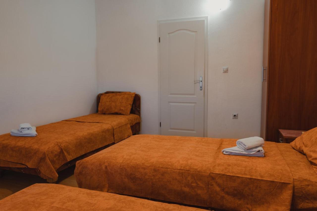 Apartments Djukic Tivat Exterior photo