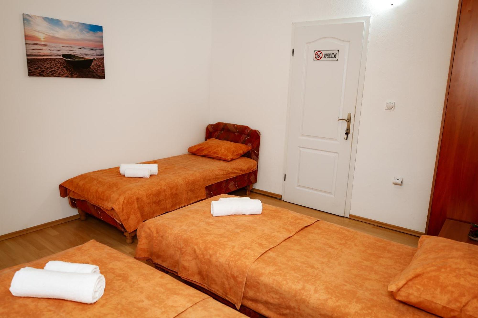 Apartments Djukic Tivat Exterior photo