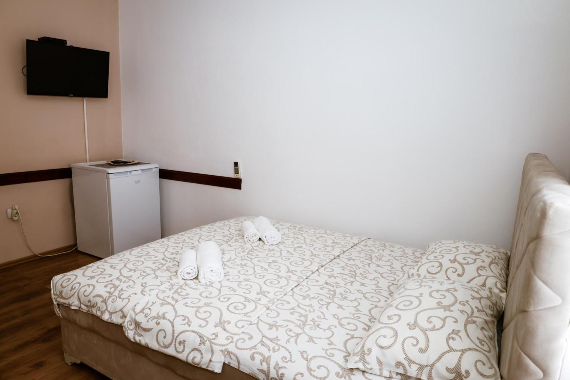 Apartments Djukic Tivat Exterior photo